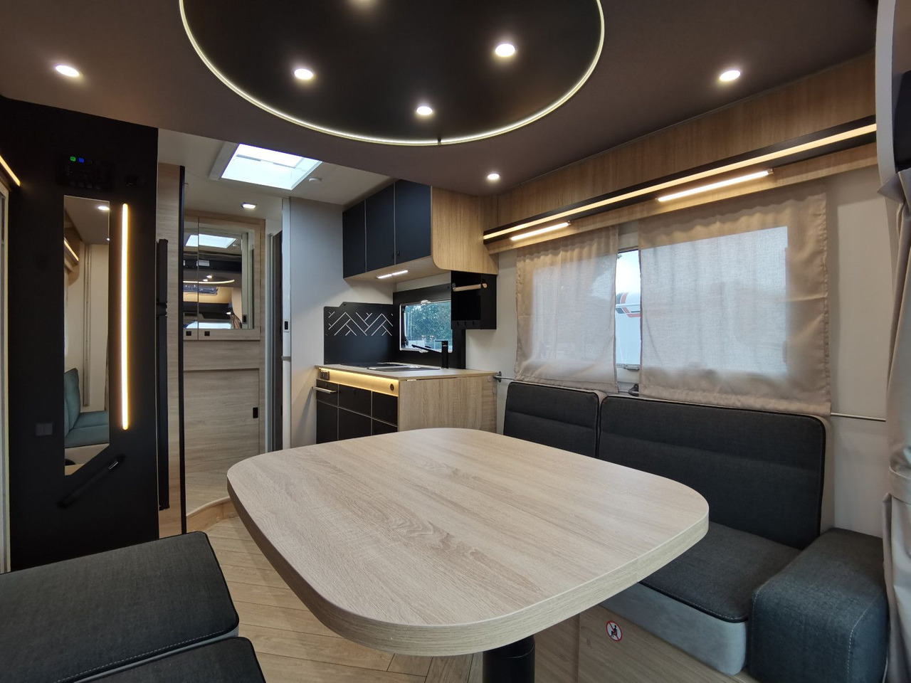Chausson 640 TITANIUM / MODELL 2026 / 165PS /XXL-HUBBETT - Полуинтегрированный автодом: фото 5 Chausson 640 TITANIUM / MODELL 2026 / 165PS /XXL-HUBBETT - Полуинтегрированный автодом: фото 5