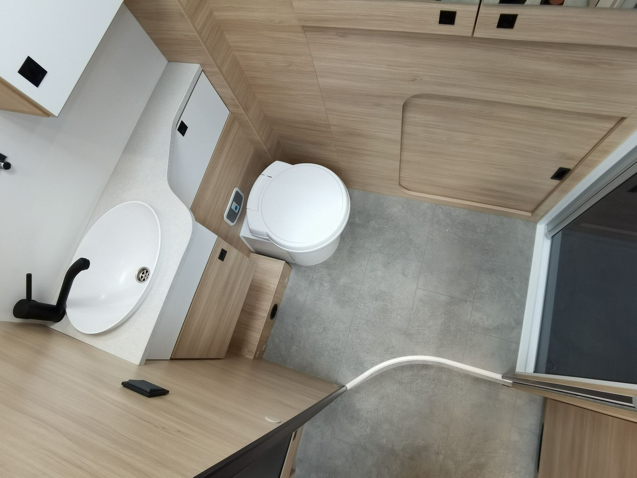 Полуинтегрированный автодом Chausson 640 ULTIMATE / -2026- / XX-HUBBETT / DRIVE-PAKET: фото 21 Полуинтегрированный автодом Chausson 640 ULTIMATE / -2026- / XX-HUBBETT / DRIVE-PAKET: фото 21