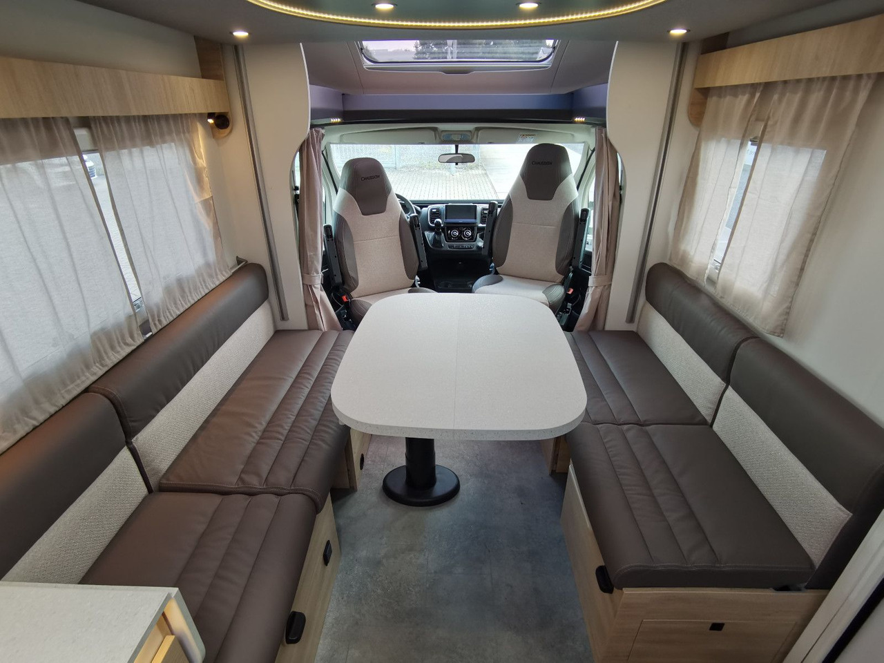Полуинтегрированный автодом Chausson 640 ULTIMATE / -2026- / XX-HUBBETT / DRIVE-PAKET: фото 14 Полуинтегрированный автодом Chausson 640 ULTIMATE / -2026- / XX-HUBBETT / DRIVE-PAKET: фото 14