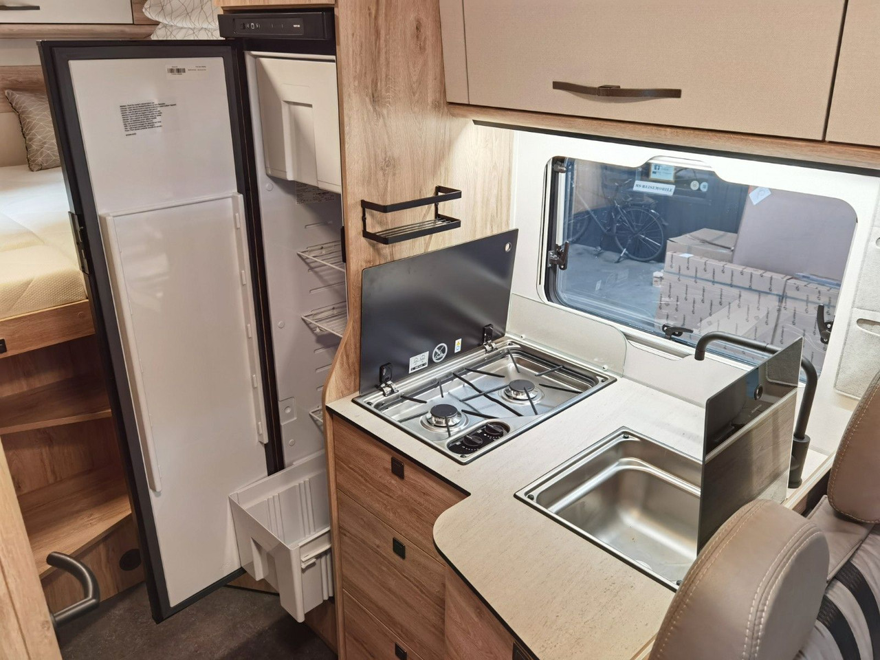 Полуинтегрированный автодом Eura Mobil PROFILA T 695 EB / MODELL 2026 / EINZELBETTEN: фото 17