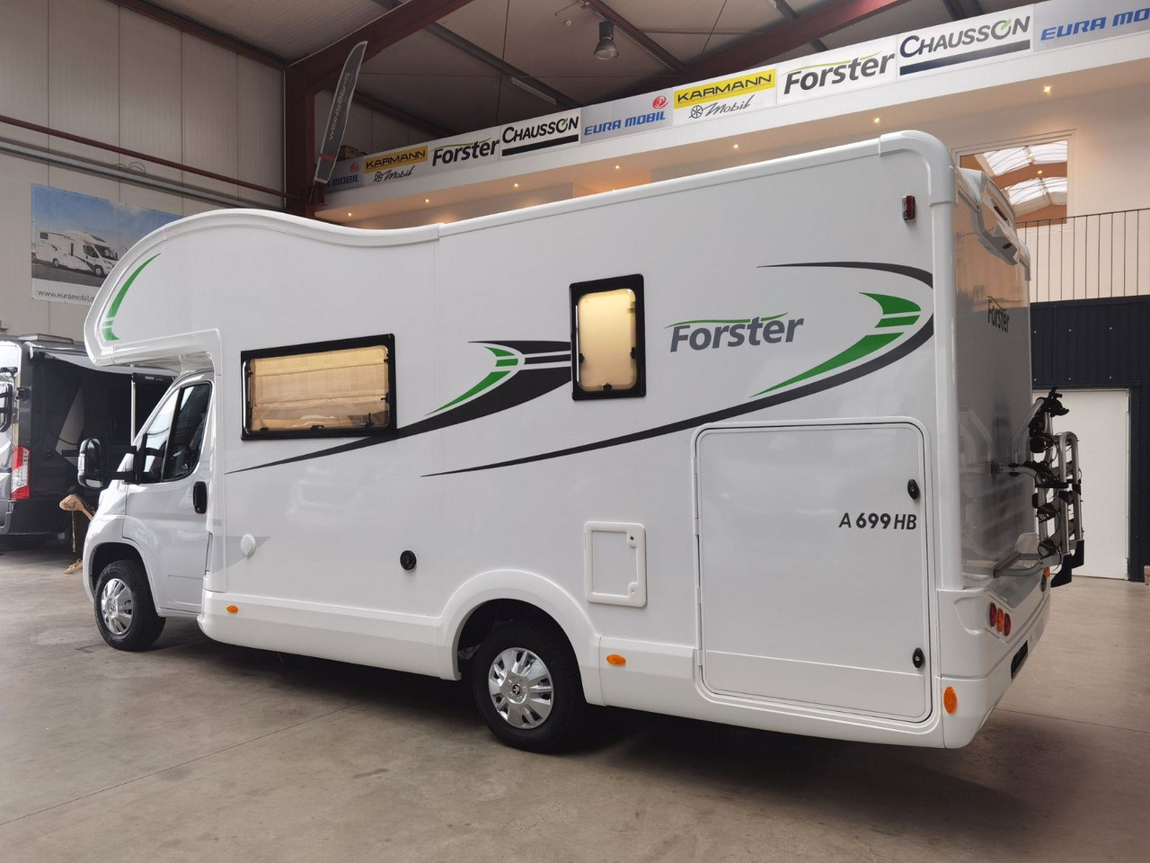 Forster A 699 HB /140PS / VB - ZUBEHÖR-PAKET/ 6x SITZP. - Альковный автодом: фото 5 Forster A 699 HB /140PS / VB - ZUBEHÖR-PAKET/ 6x SITZP. - Альковный автодом: фото 5