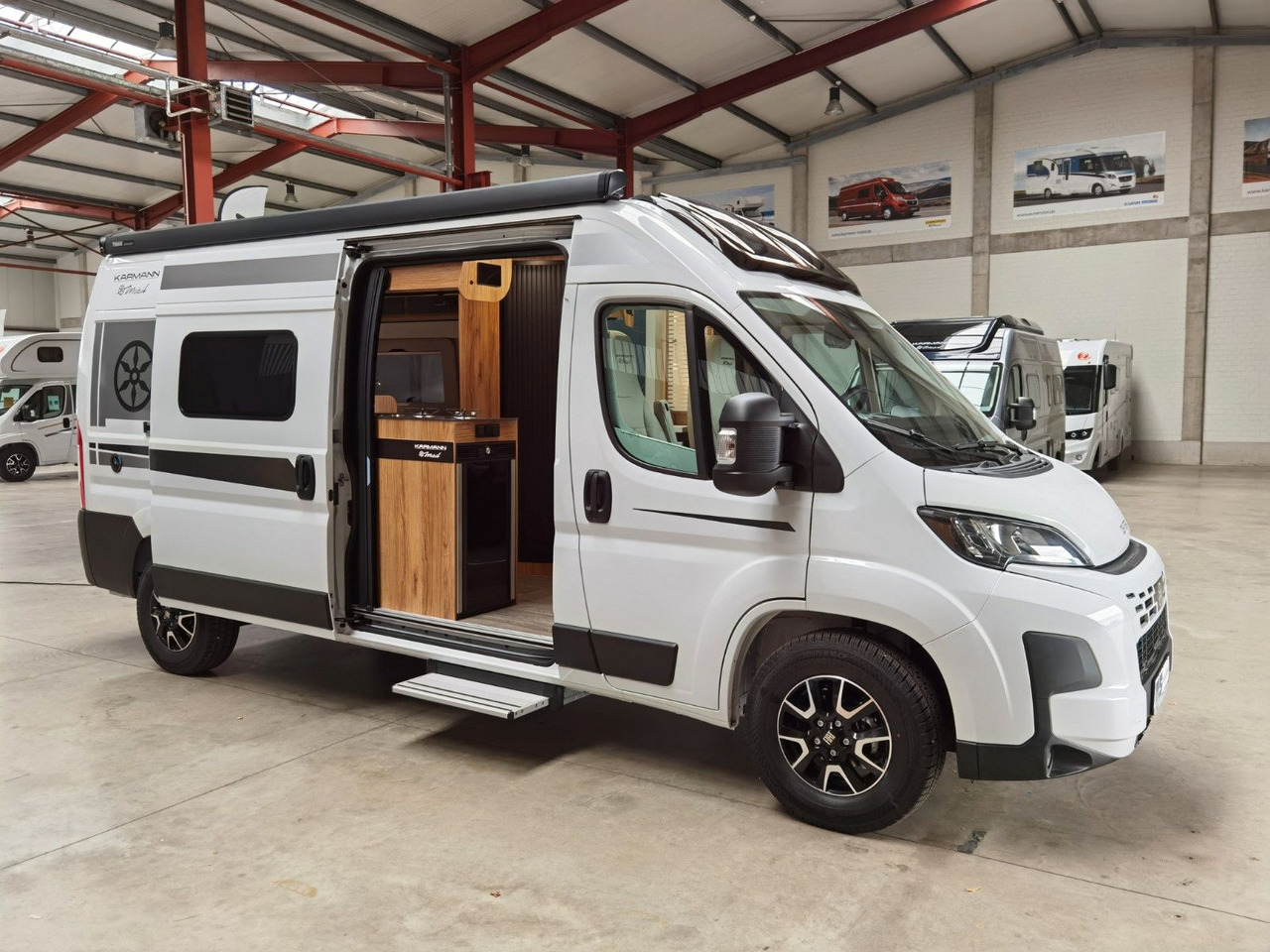 Кастенваген Karmann DEXTER 600 / -2026-/ EINZELBETTEN  & BAR-VERSION: фото 9