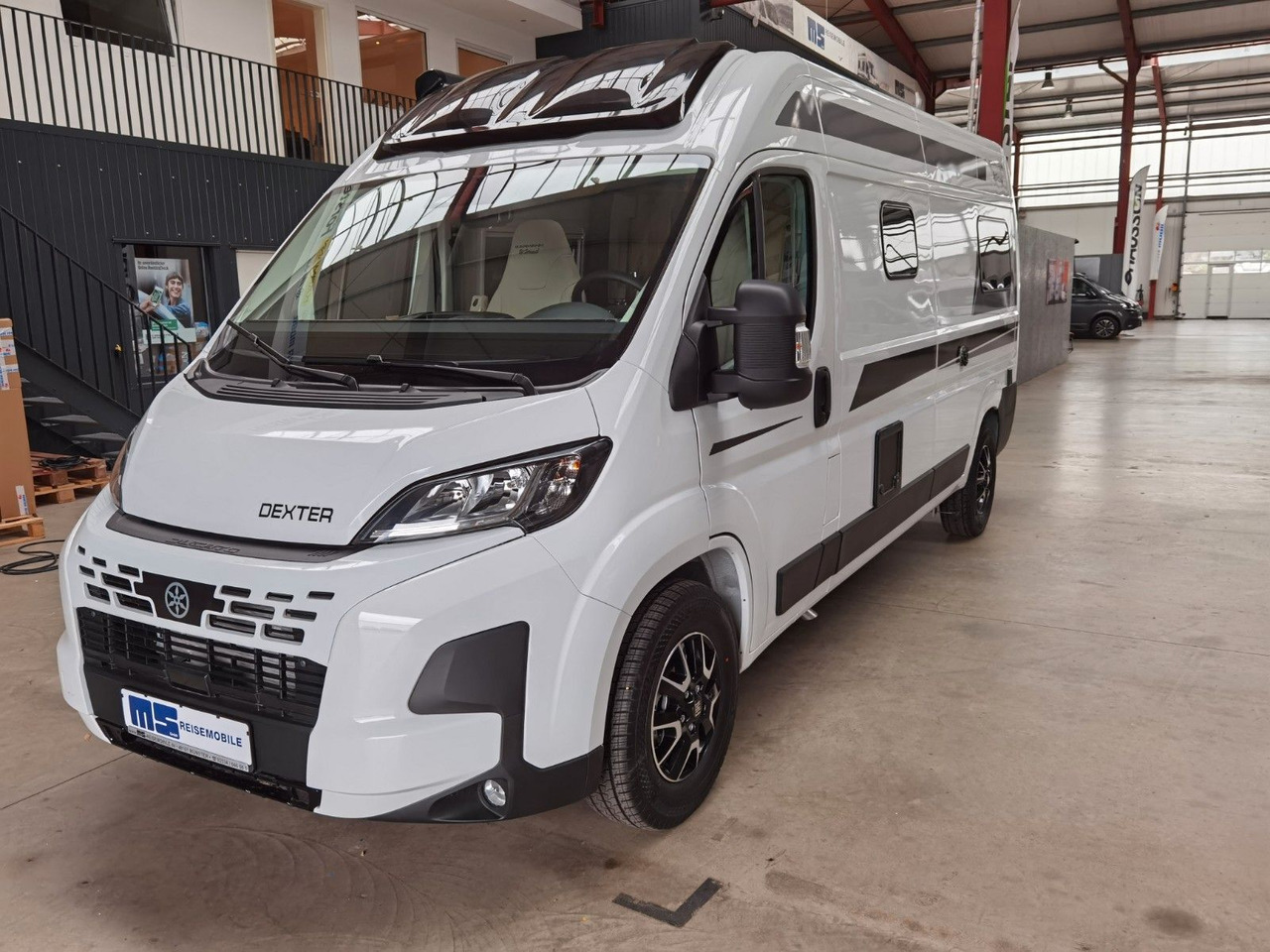 Кастенваген Karmann DEXTER 600 / -2026-/ EINZELBETTEN  & BAR-VERSION: фото 7