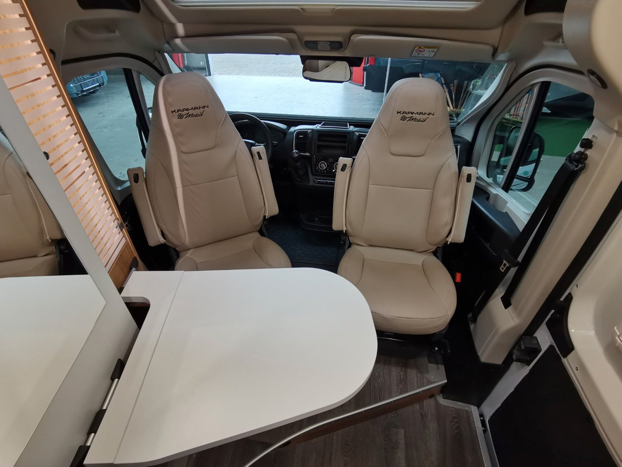 Кастенваген Karmann DEXTER 600 / -2026-/ EINZELBETTEN  & BAR-VERSION: фото 14
