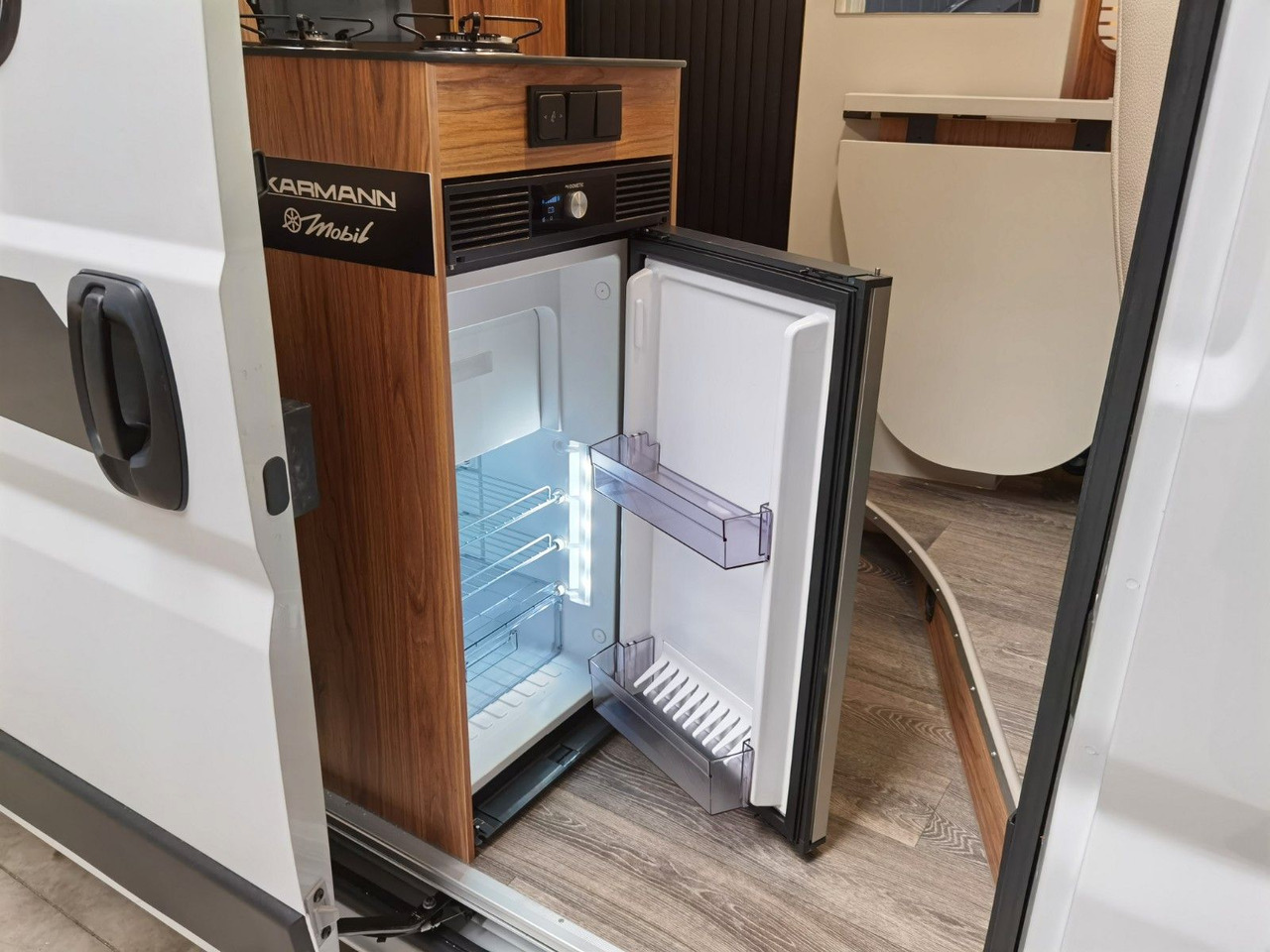 Кастенваген Karmann DEXTER 600 / -2026-/ EINZELBETTEN  & BAR-VERSION: фото 16