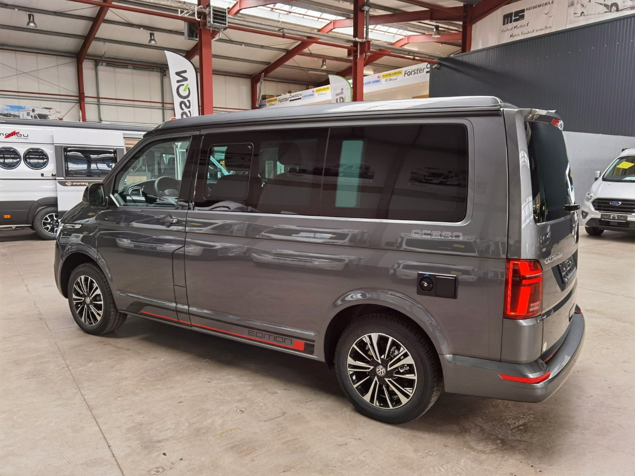 Volkswagen T6.1 CALIFORNIA OCEAN EDITION / DSG / NAVI / ACC - Кастенваген: фото 5 Volkswagen T6.1 CALIFORNIA OCEAN EDITION / DSG / NAVI / ACC - Кастенваген: фото 5