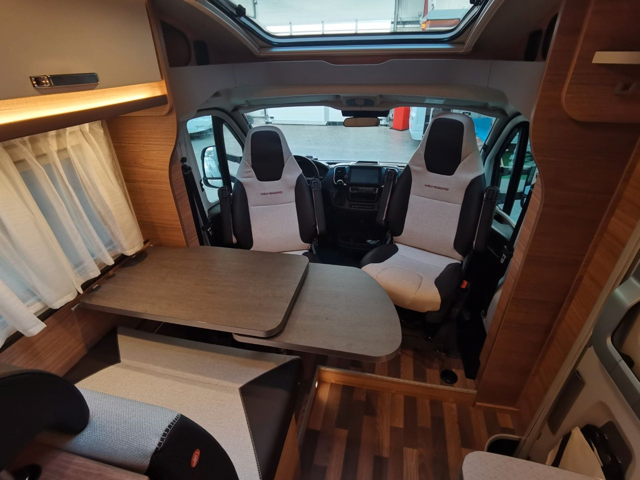 Полуинтегрированный автодом Weinsberg CARACOMPACT 600 MEG EDITION PEPPER /-MODELL 2025: фото 13