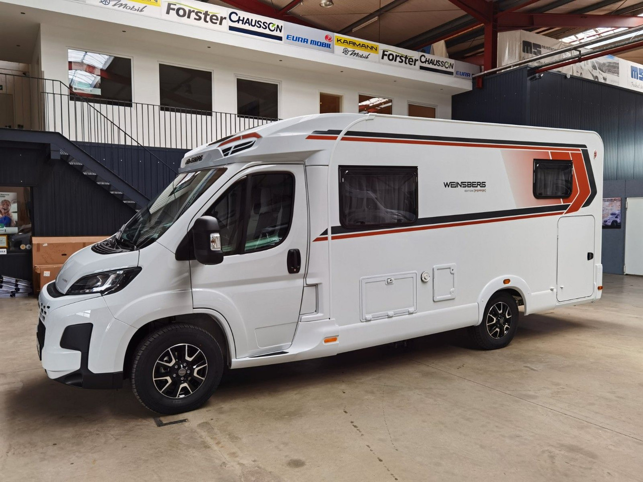 Полуинтегрированный автодом Weinsberg CARACOMPACT 600 MEG EDITION PEPPER / TOP-AUSSTAT: фото 6