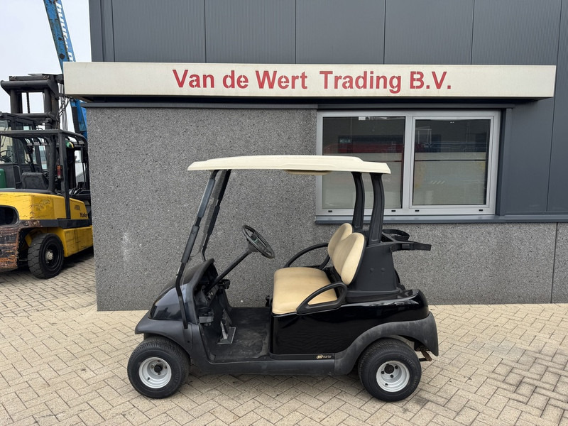 Clubcar Golfcar CLUBCAR PRESEDENT zwart 2 zits Benzine golfkar cart - Гольф-кар: фото 1 Clubcar Golfcar CLUBCAR PRESEDENT zwart 2 zits Benzine golfkar cart - Гольф-кар: фото 1