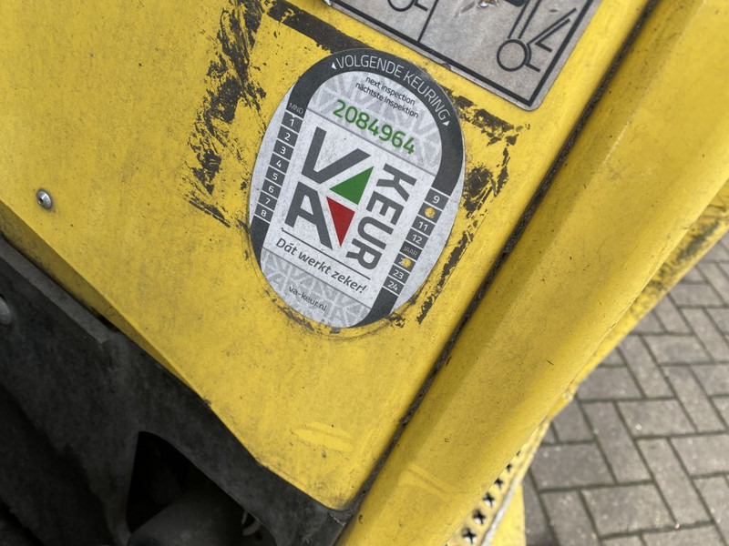 Hyster E 3.20 XM - Электропогрузчик: фото 5 Hyster E 3.20 XM - Электропогрузчик: фото 5