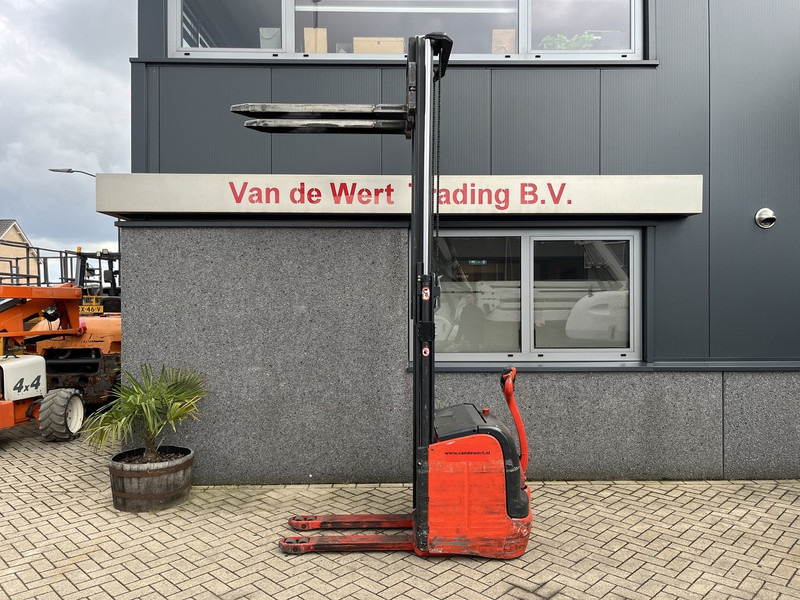 Linde stapelaar heftruck LINDE L16 duplo290cm 4200uur 2014 - Штабелер: фото 2 Linde stapelaar heftruck LINDE L16 duplo290cm 4200uur 2014 - Штабелер: фото 2