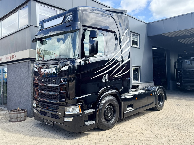 Scania S520 V8 4x2 Full Air - Automaat - Retarder - Euro 6 - I Park Cool - 2018 - TUV 02-2026 - Тягач: фото 2 Scania S520 V8 4x2 Full Air - Automaat - Retarder - Euro 6 - I Park Cool - 2018 - TUV 02-2026 - Тягач: фото 2