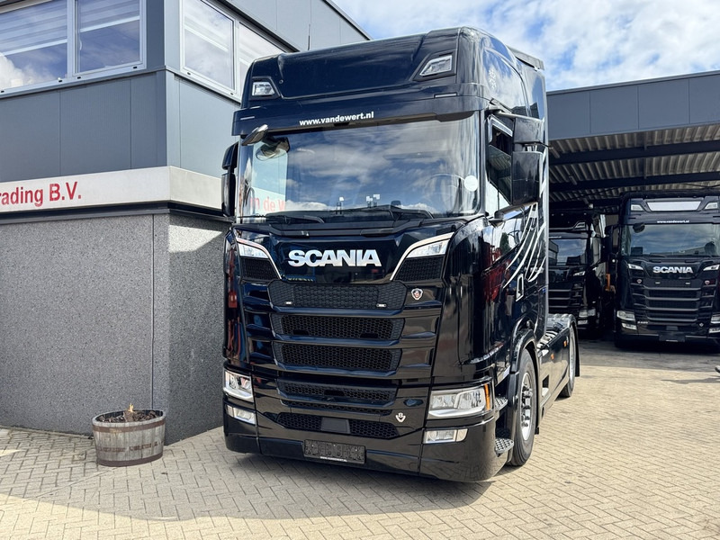 Scania S520 V8 4x2 Full Air - Automaat - Retarder - Euro 6 - I Park Cool - 2018 - TUV 02-2026 - Тягач: фото 2 Scania S520 V8 4x2 Full Air - Automaat - Retarder - Euro 6 - I Park Cool - 2018 - TUV 02-2026 - Тягач: фото 2