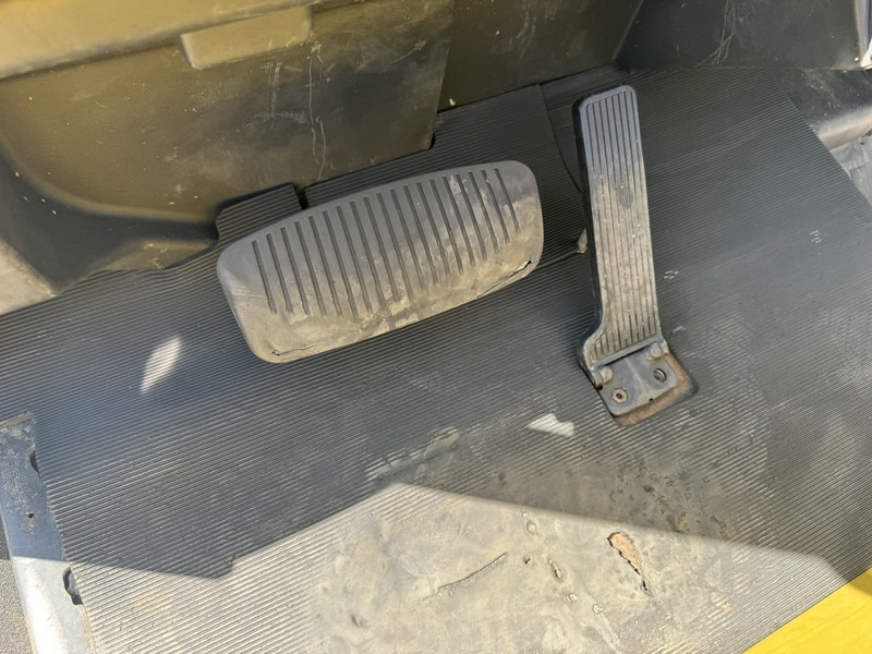 Дизельный погрузчик Yale GDP30TP: фото 14