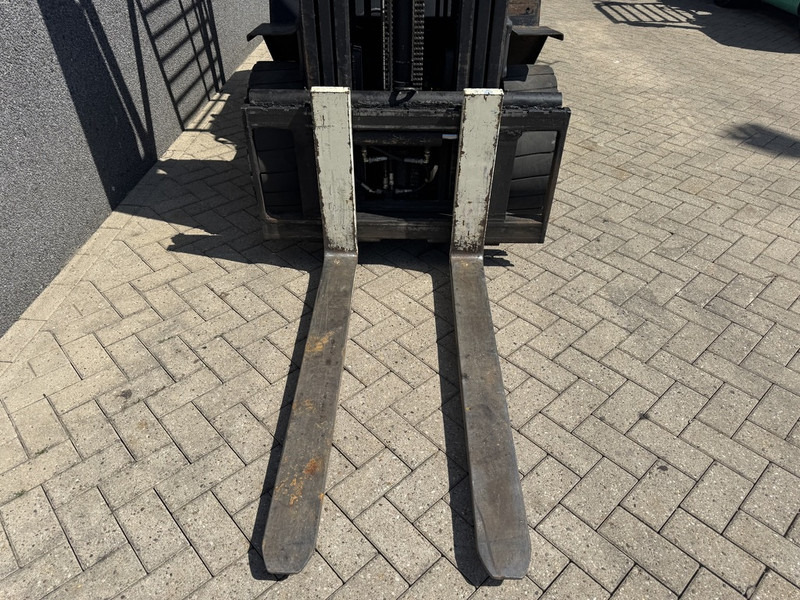 Дизельный погрузчик Yale GDP30TP: фото 9