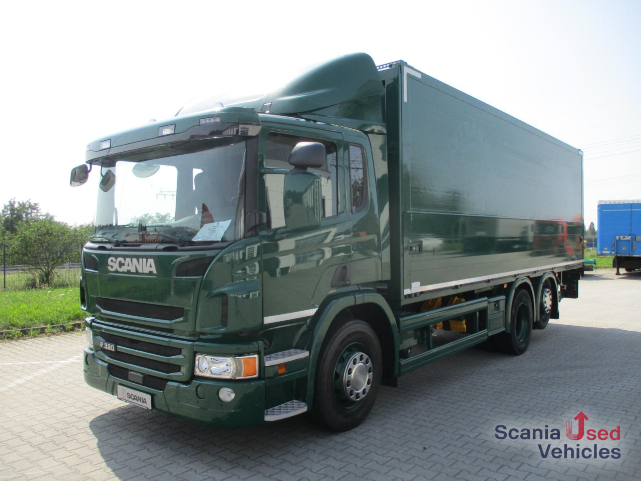 SCANIA P 320 DB6x2*4MLB EWERS Getränkeaufbau, 2 x AHK - Грузовик для перевозки напитков: фото 1 SCANIA P 320 DB6x2*4MLB EWERS Getränkeaufbau, 2 x AHK - Грузовик для перевозки напитков: фото 1