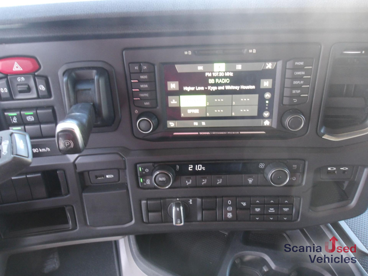 SCANIA R 450 A4x2EB / Retarder / Standklima / Mega - Тягач: фото 2 SCANIA R 450 A4x2EB / Retarder / Standklima / Mega - Тягач: фото 2