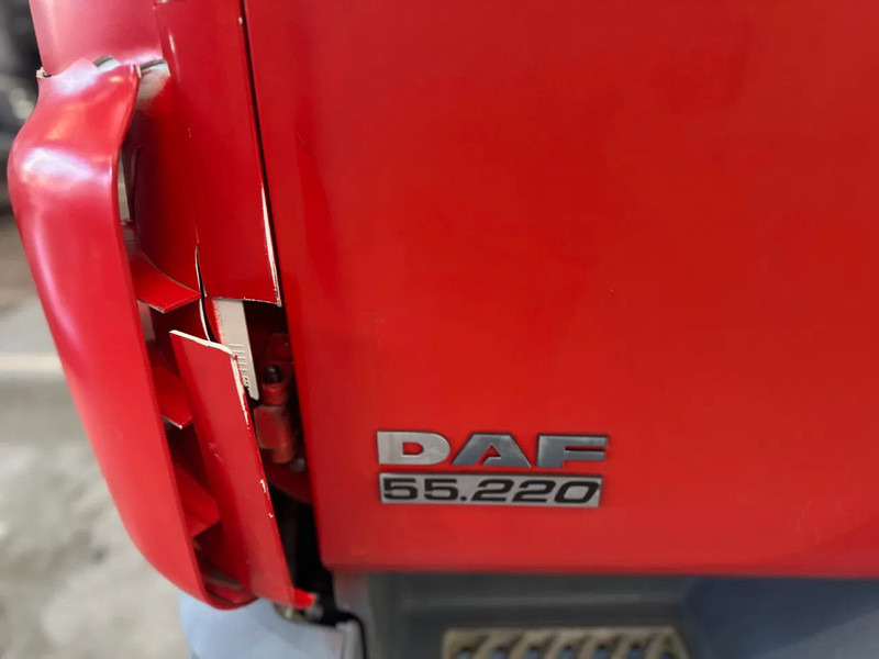 DAF LF 55.220 MANUEL - Грузовик с закрытым кузовом: фото 2 DAF LF 55.220 MANUEL - Грузовик с закрытым кузовом: фото 2