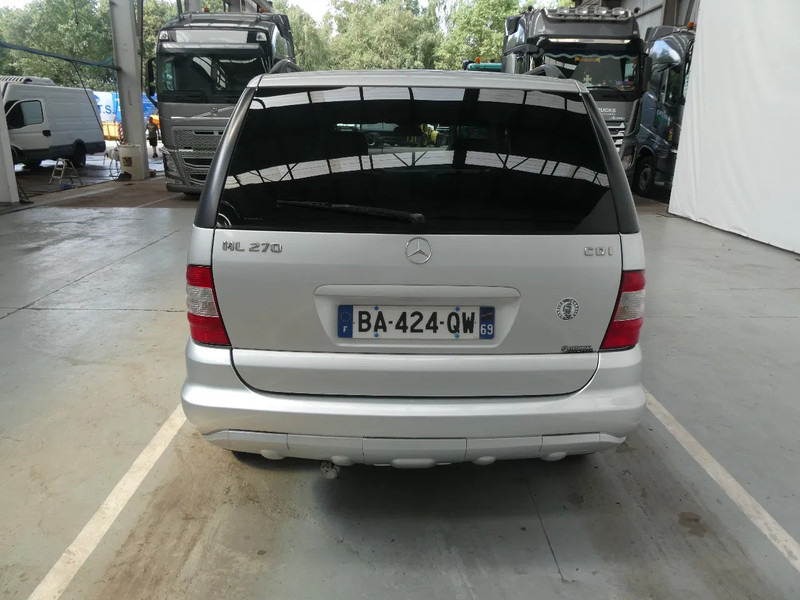 Mercedes-Benz M-Klasse ML 270 CDI 4x4 - Внедорожник: фото 4 Mercedes-Benz M-Klasse ML 270 CDI 4x4 - Внедорожник: фото 4