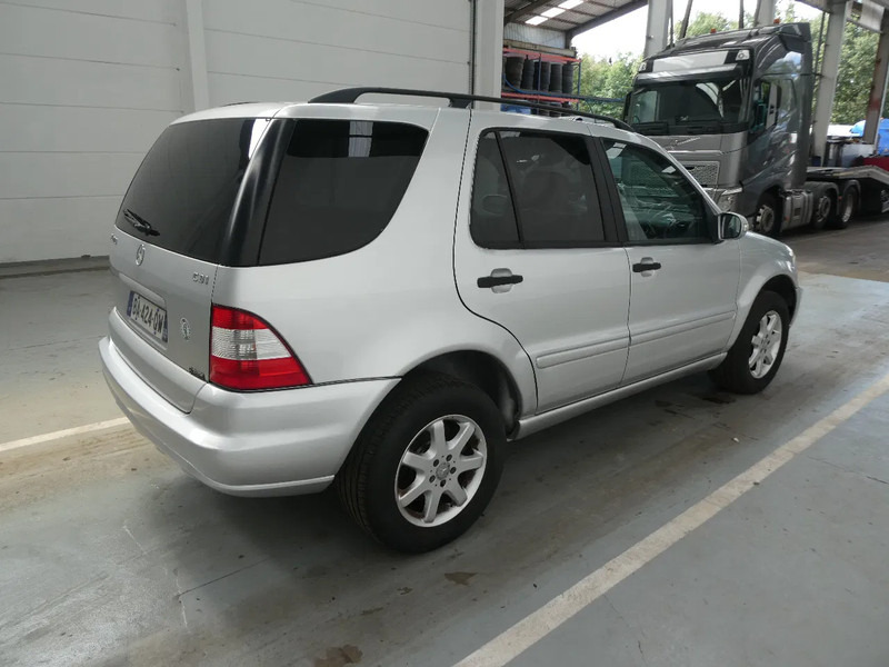 Mercedes-Benz M-Klasse ML 270 CDI 4x4 - Легковой автомобиль: фото 5 Mercedes-Benz M-Klasse ML 270 CDI 4x4 - Легковой автомобиль: фото 5