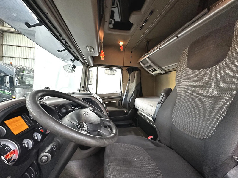 DAF XF 105.460 AIRCO - Тягач: фото 5 DAF XF 105.460 AIRCO - Тягач: фото 5