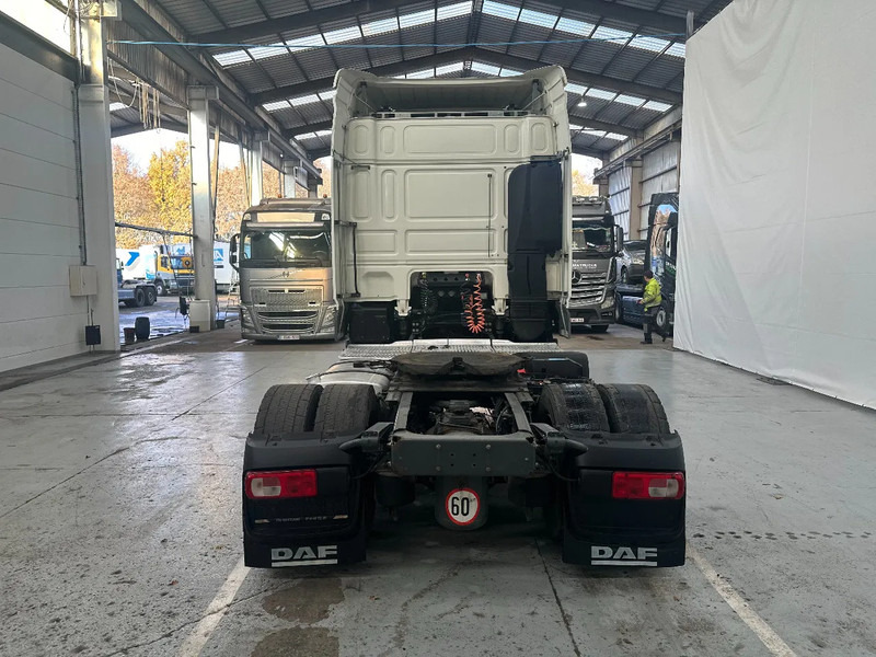 DAF XF 106.460 SPACECAB - Тягач: фото 4 DAF XF 106.460 SPACECAB - Тягач: фото 4
