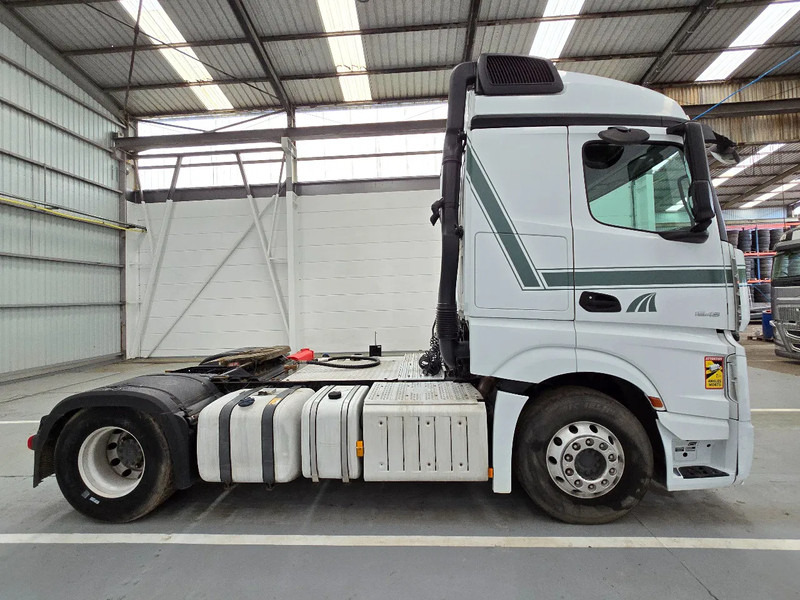 Mercedes-Benz Actros 1843 PTO / AIRCO - Тягач: фото 4 Mercedes-Benz Actros 1843 PTO / AIRCO - Тягач: фото 4