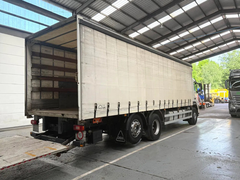 Тентованный грузовик Volvo FM 330 / Essieu relevable et directionnel / Steerable lift axle / Lift as en stuuras: фото 6