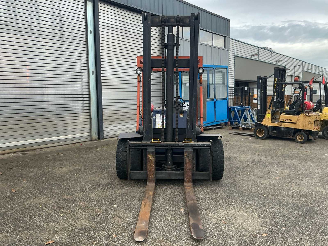 1981 HYSTER H130F FORKLIFT - Вилочный погрузчик: фото 2 1981 HYSTER H130F FORKLIFT - Вилочный погрузчик: фото 2