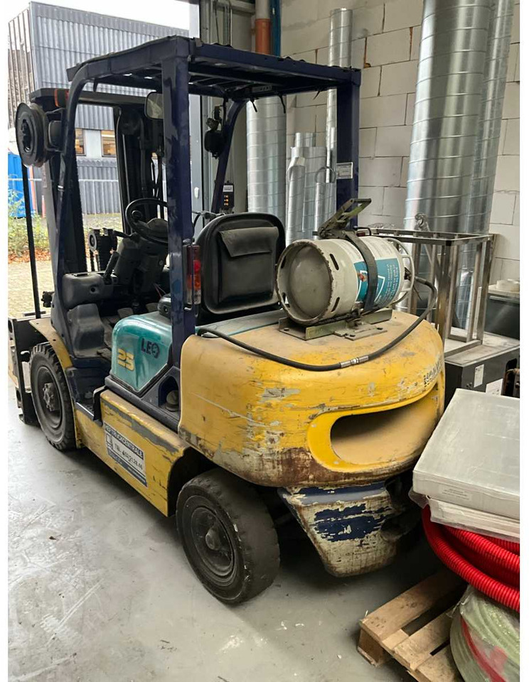 1999 KOMATSU FG25T12 FORKLIFT - Вилочный погрузчик: фото 2 1999 KOMATSU FG25T12 FORKLIFT - Вилочный погрузчик: фото 2