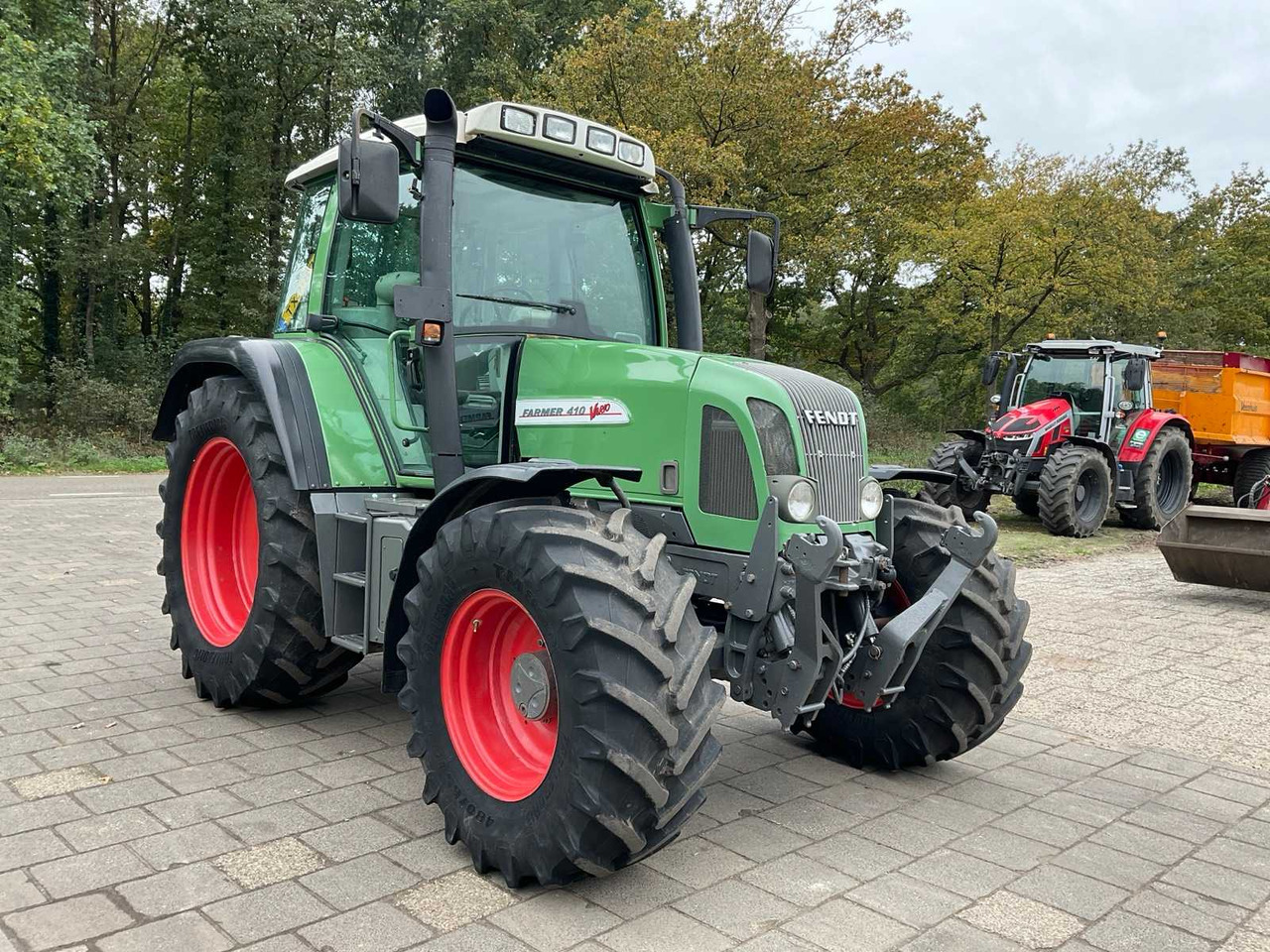 2000 FENDT FARMER 410 VARIO ALL-WHEEL DRIVE FARM TRACTOR - Трактор: фото 3 2000 FENDT FARMER 410 VARIO ALL-WHEEL DRIVE FARM TRACTOR - Трактор: фото 3