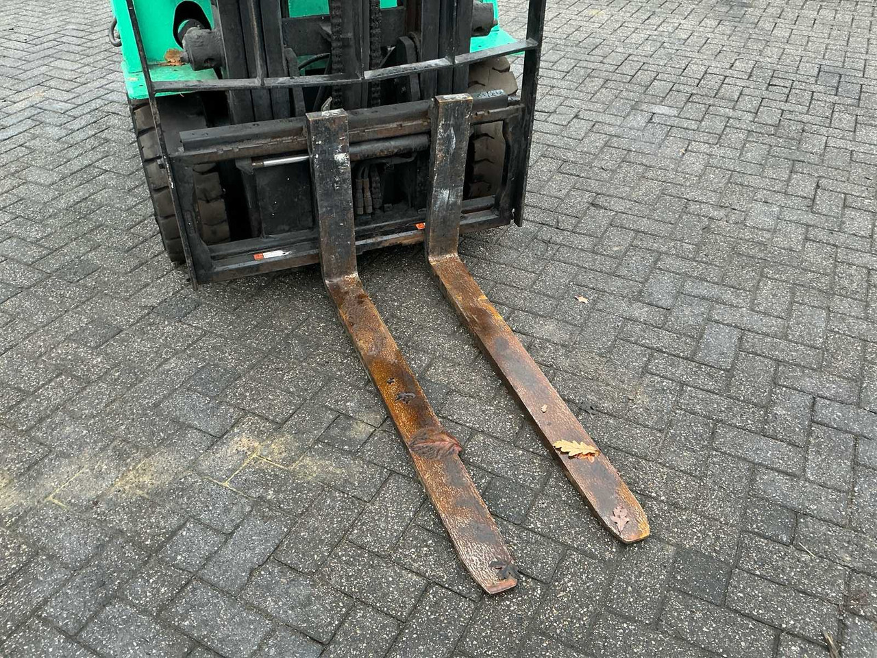 2003 MITSUBISHI FB25K FORKLIFT - Вилочный погрузчик: фото 5 2003 MITSUBISHI FB25K FORKLIFT - Вилочный погрузчик: фото 5