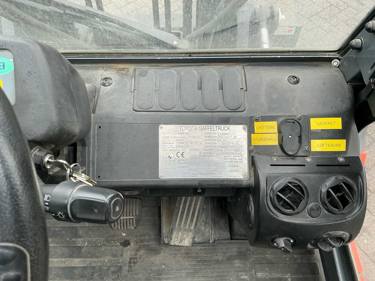 2006 TOYOTA 7FBMF40 FORKLIFT - Вилочный погрузчик: фото 4 2006 TOYOTA 7FBMF40 FORKLIFT - Вилочный погрузчик: фото 4