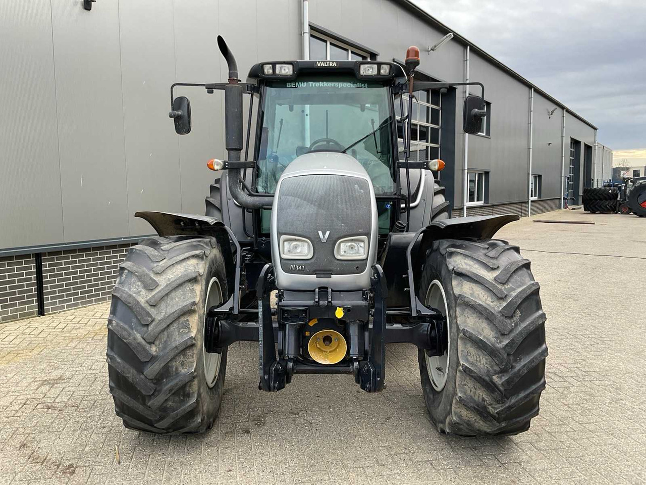 2006 VALTRA N141 HITECH ALL-WHEEL DRIVE FARM TRACTOR - Трактор: фото 3 2006 VALTRA N141 HITECH ALL-WHEEL DRIVE FARM TRACTOR - Трактор: фото 3