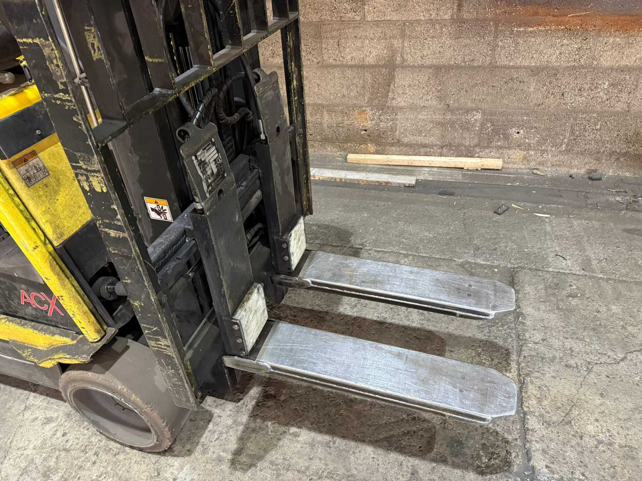 2008 HYSTER E2.00XMS FORKLIFT BATTERY 2024 (2000KG) - Вилочный погрузчик: фото 4 2008 HYSTER E2.00XMS FORKLIFT BATTERY 2024 (2000KG) - Вилочный погрузчик: фото 4