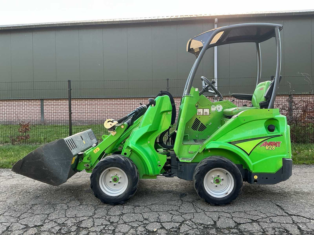 2018 AVANT M528 SHOVEL - Колёсный погрузчик: фото 2 2018 AVANT M528 SHOVEL - Колёсный погрузчик: фото 2