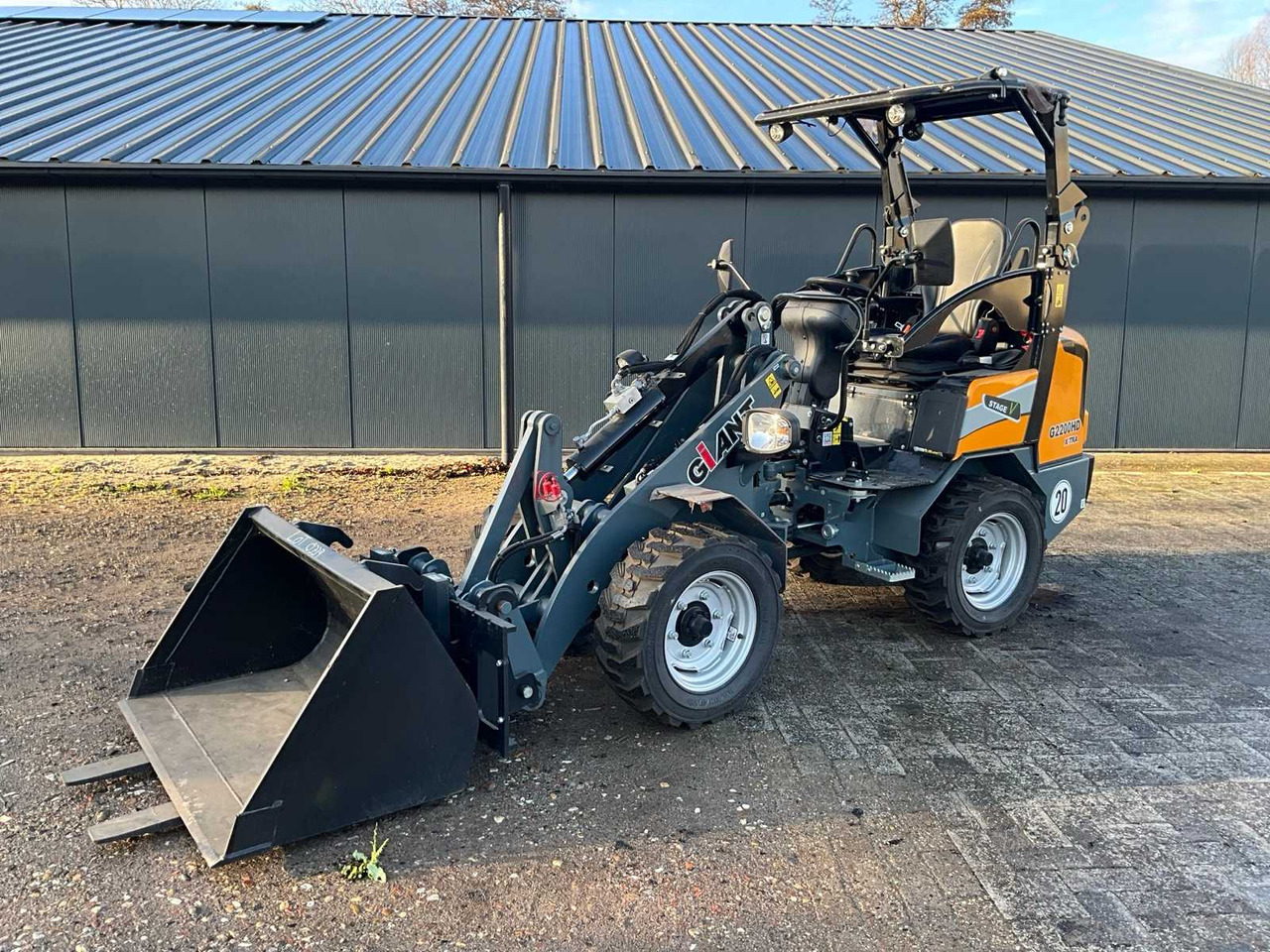 2023 GIANT G2200 X-TRA HD SHOVEL - Колёсный погрузчик: фото 3 2023 GIANT G2200 X-TRA HD SHOVEL - Колёсный погрузчик: фото 3