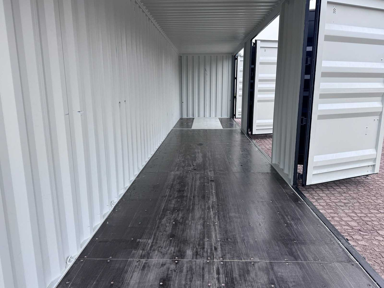 Морской контейнер 40ft HQ High Cube shipping container with 3 side doors: фото 20