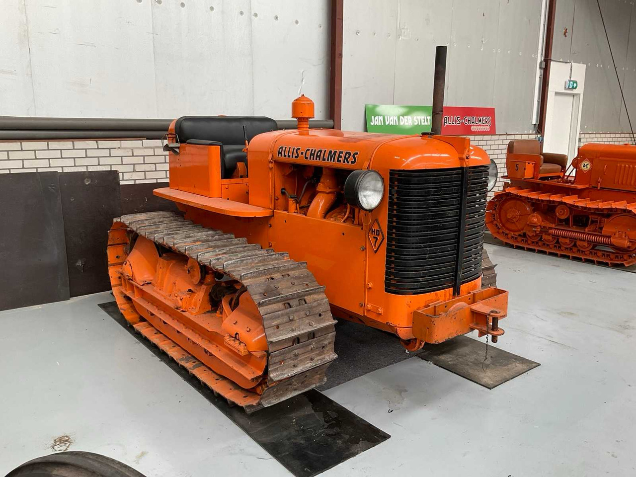 Allis-Chalmers HD 7 - Гусеничный трактор: фото 4 Allis-Chalmers HD 7 - Гусеничный трактор: фото 4