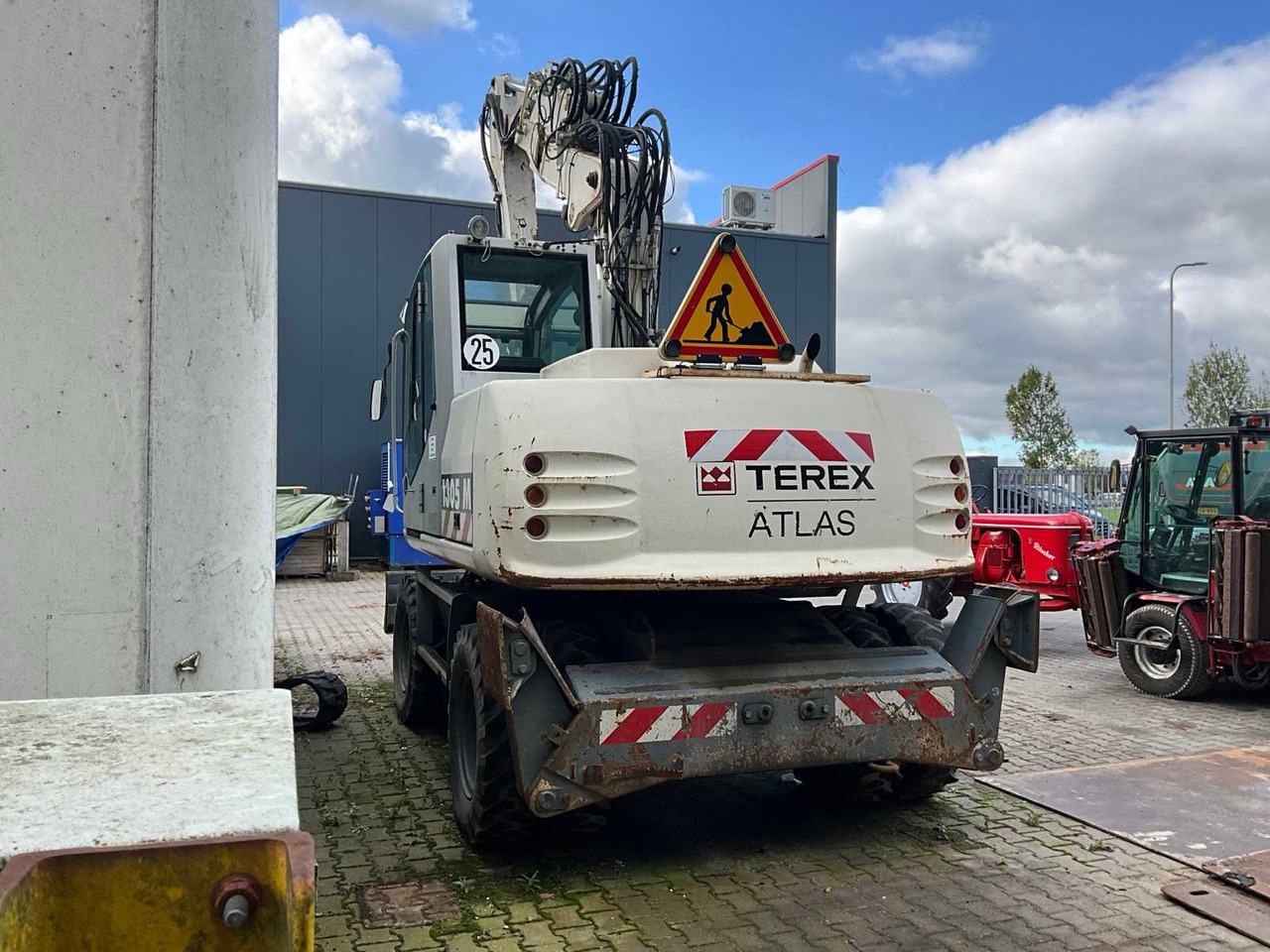 Atlas 1305M - Колёсный экскаватор: фото 4 Atlas 1305M - Колёсный экскаватор: фото 4