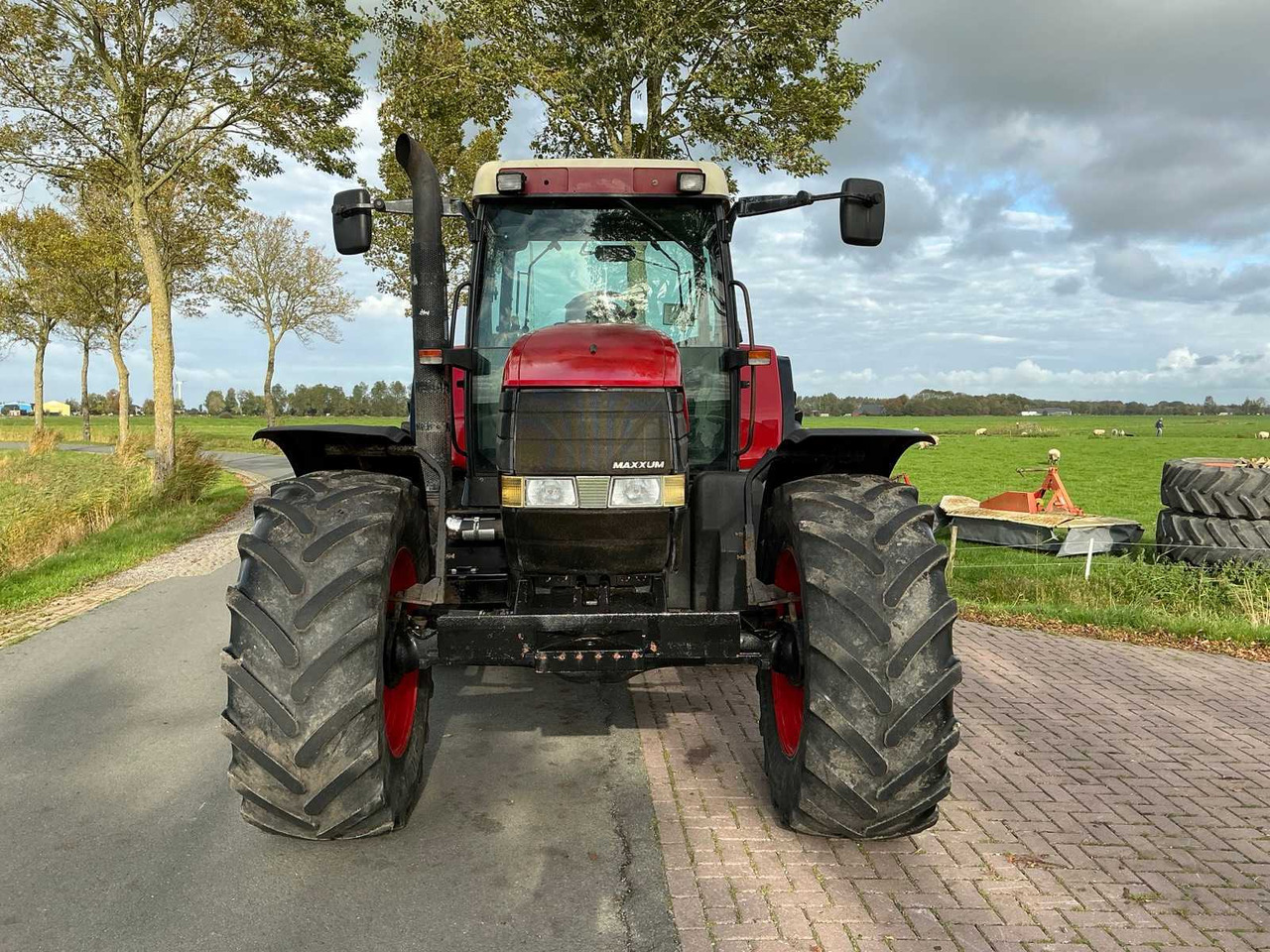 Case IH MX 150 - Трактор: фото 3 Case IH MX 150 - Трактор: фото 3