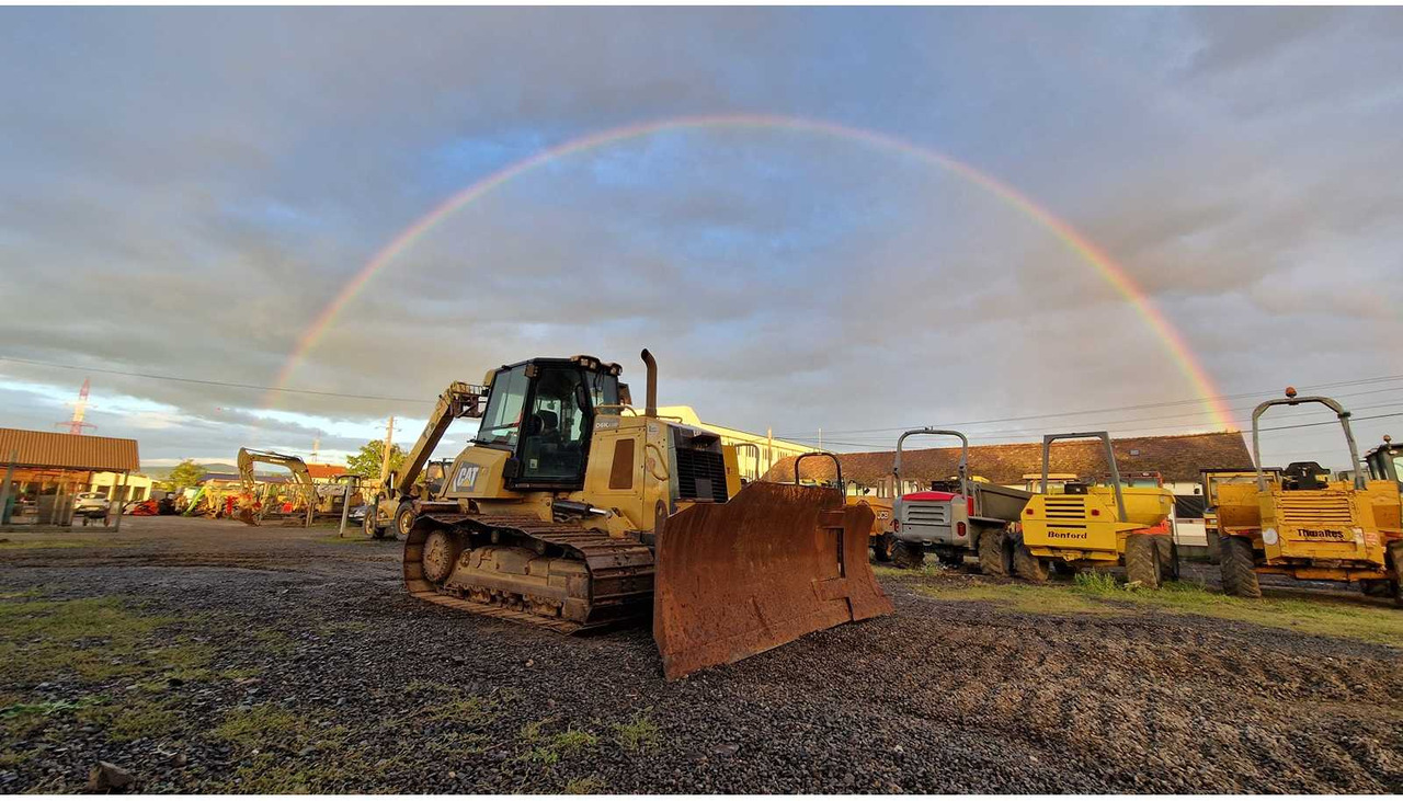 Caterpillar D6K 2 LGP - Бульдозер: фото 1 Caterpillar D6K 2 LGP - Бульдозер: фото 1