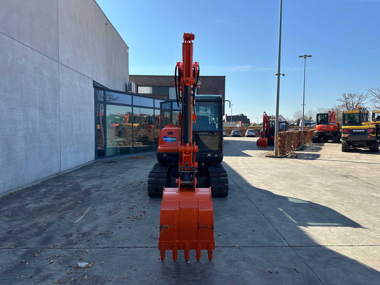 Doosan DX55-9C - Гусеничный экскаватор: фото 2 Doosan DX55-9C - Гусеничный экскаватор: фото 2