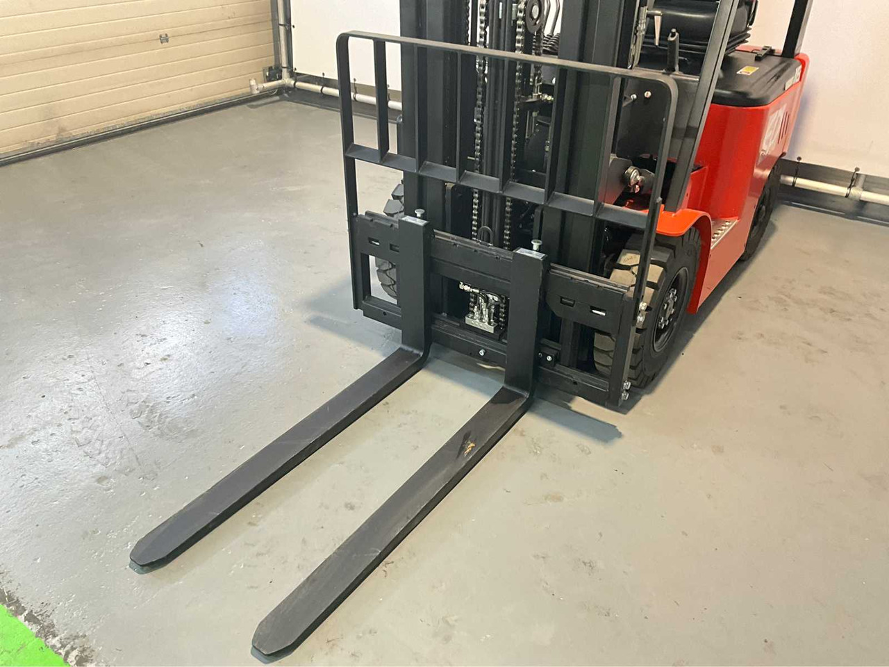 Вилочный погрузчик EP - EFL 181 - 4.8 METER TRIPLEX, LI-ION, FREE-LIFT, SIDE-SHIFT - FORKLIFT: фото 15