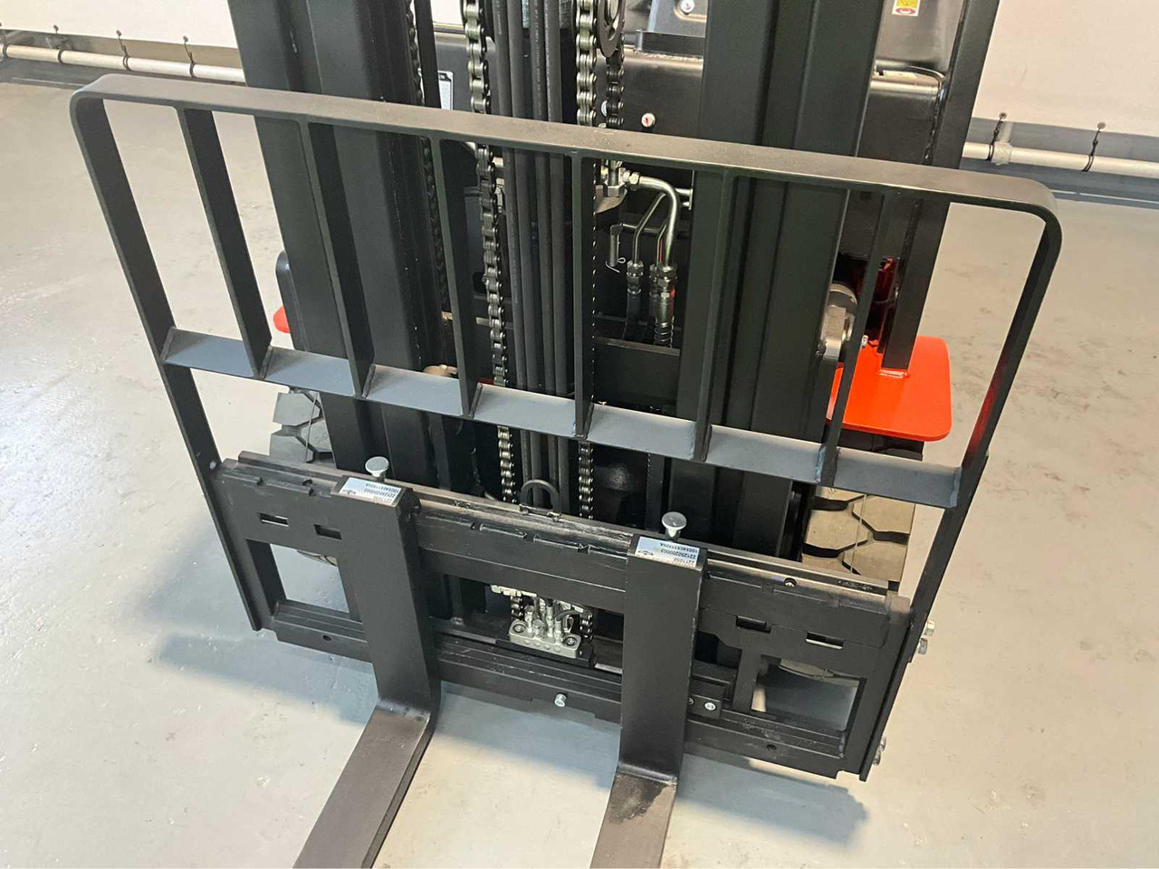 Вилочный погрузчик EP - EFL 181 - 4.8 METER TRIPLEX, LI-ION, FREE-LIFT, SIDE-SHIFT - FORKLIFT: фото 21