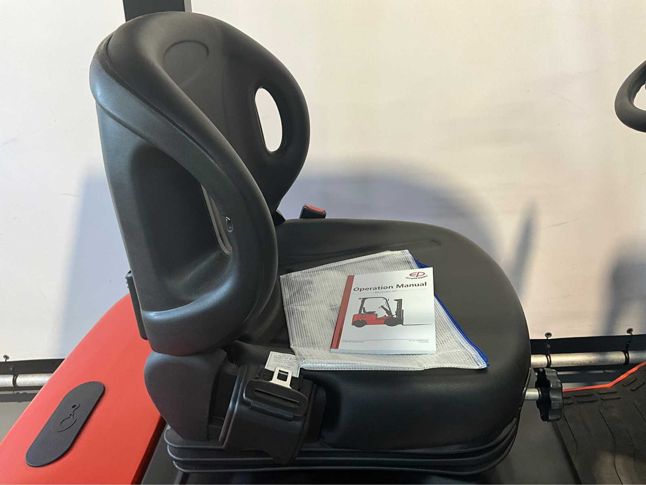 Вилочный погрузчик EP - EFL 181 - 4.8 METER TRIPLEX, LI-ION, FREE-LIFT, SIDE-SHIFT - FORKLIFT: фото 22