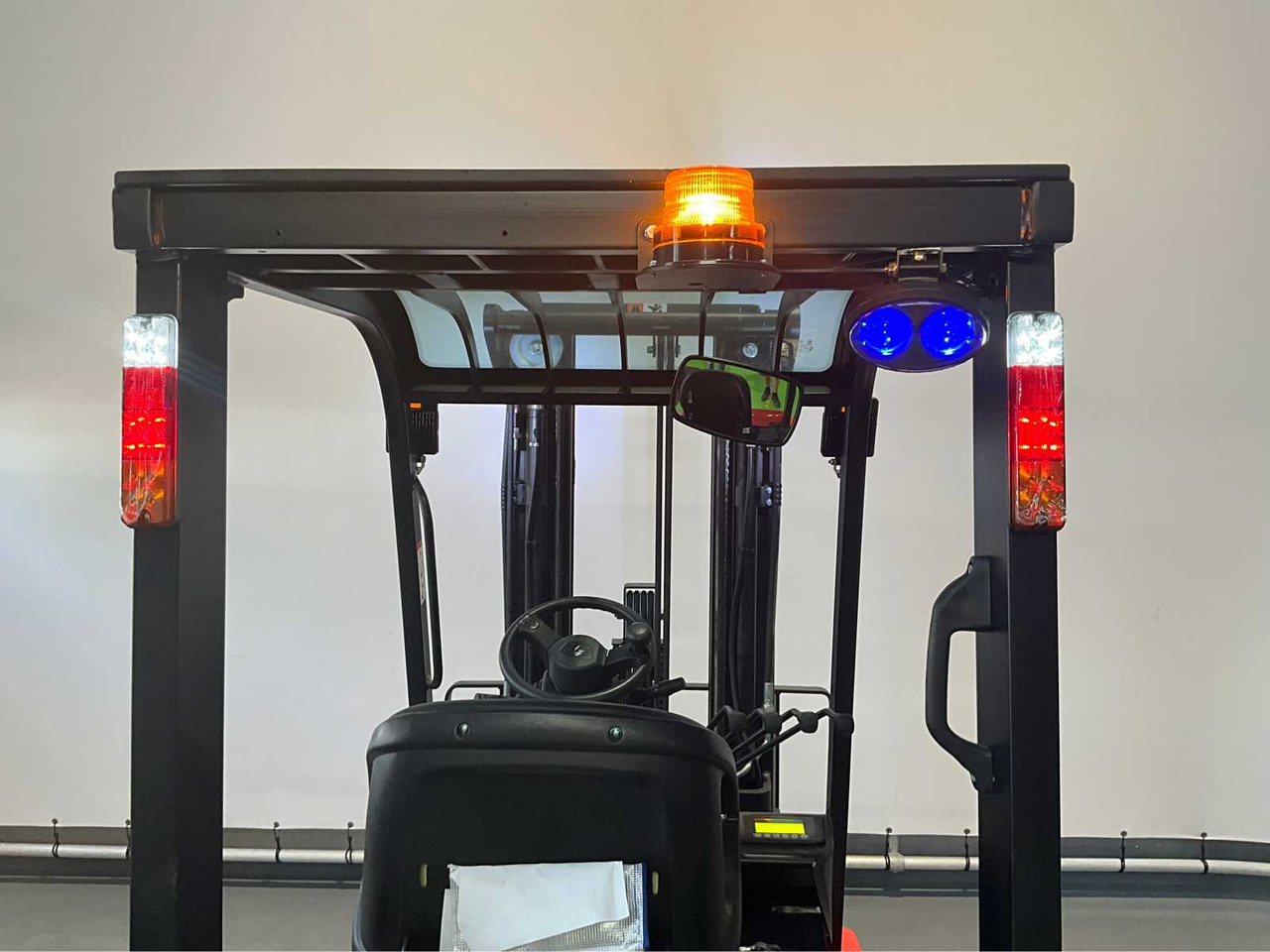 Вилочный погрузчик EP - EFL 181 - 4.8 METER TRIPLEX, LI-ION, FREE-LIFT, SIDE-SHIFT - FORKLIFT: фото 11