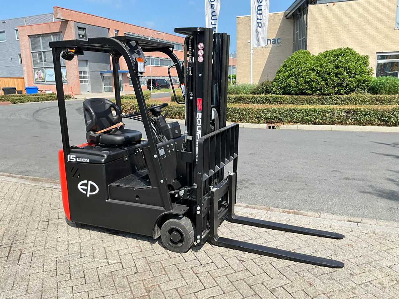 Вилочный погрузчик EP EFS 151 - 4.35 METER TRIPLEX, LI-ION, FREE-LIFT, SIDE-SHIFT - FORKLIFT: фото 8