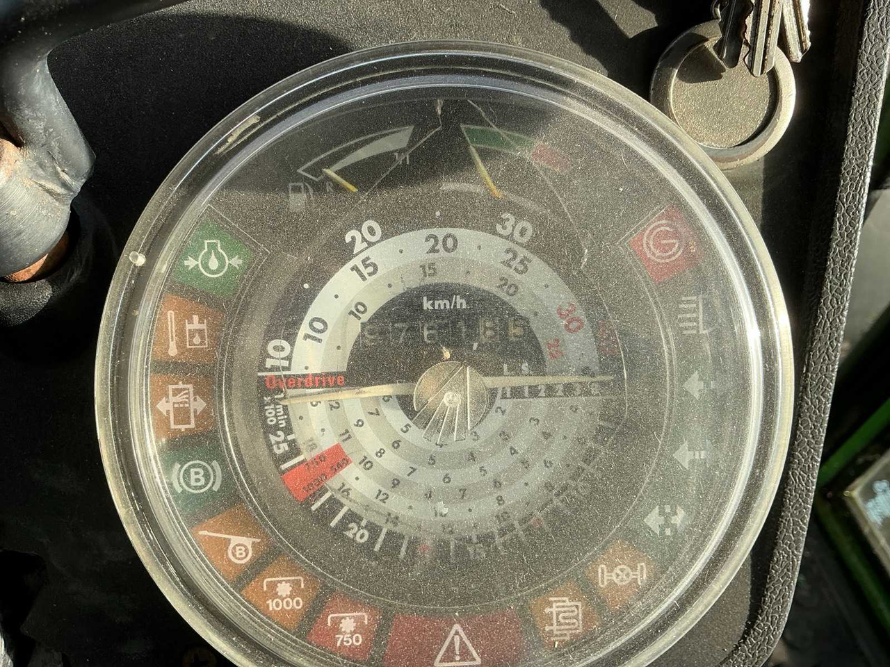 Трактор FENDT FARMER 309 LSA TURBOMATIK FOUR-WHEEL DRIVE AGRICULTURAL TRACTOR: фото 20 Трактор FENDT FARMER 309 LSA TURBOMATIK FOUR-WHEEL DRIVE AGRICULTURAL TRACTOR: фото 20