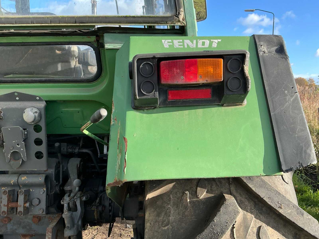 Трактор FENDT FARMER 309 LSA TURBOMATIK FOUR-WHEEL DRIVE AGRICULTURAL TRACTOR: фото 15 Трактор FENDT FARMER 309 LSA TURBOMATIK FOUR-WHEEL DRIVE AGRICULTURAL TRACTOR: фото 15